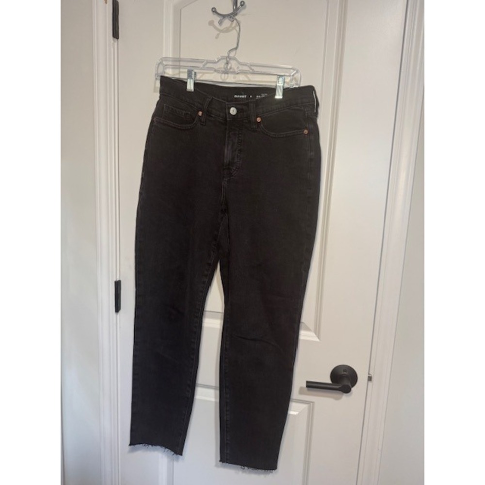 Old Navy - High Rise OG Straight Jeans Secret Smooth Pockets Raw Hem